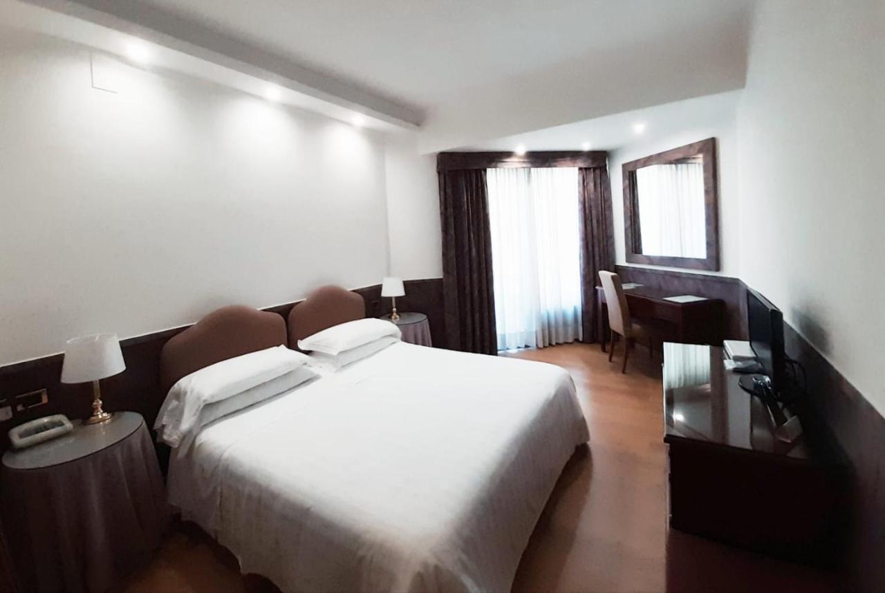 Mini Palace Hotel Viterbo Esterno foto